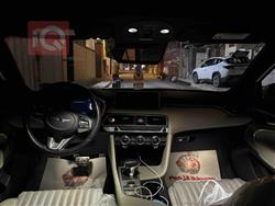 جێنسس G70